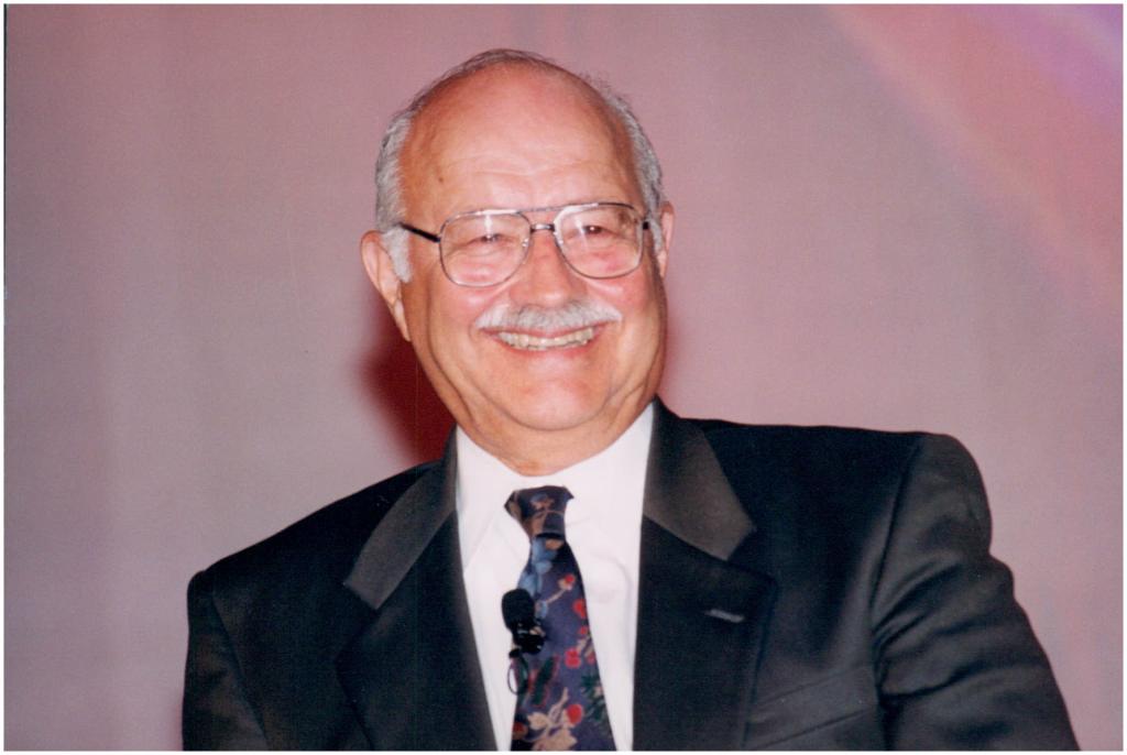 Subway co-founder Peter Buck dead at 90